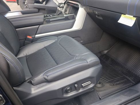 New 2025 Toyota Tundra Platinum AWD/4WD image 31