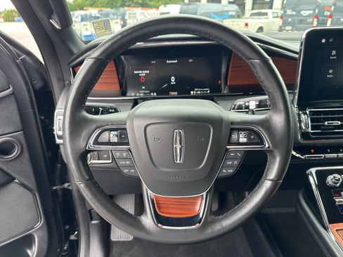 Used 2019 Lincoln Navigator Select w/ Cargo Package RWD image 30