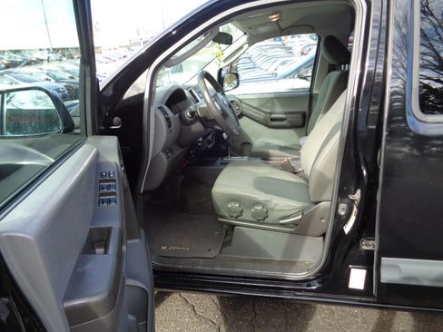 Used 2011 Nissan Xterra S image 14
