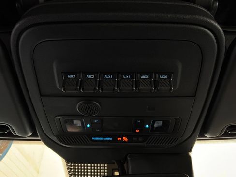 Used 2024 Ford Bronco Wildtrak AWD/4WD image 20