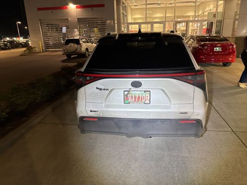 Used 2025 Toyota bZ4X AWD image 3