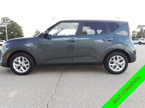 Used 2024 Kia Soul LX w/ Option Group 015 image 2