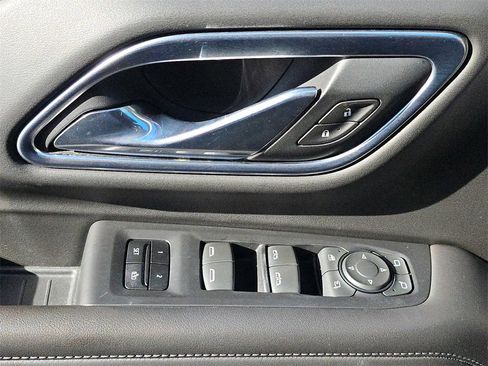 Used 2021 Chevrolet Tahoe LT w/ LT Signature Package image 24