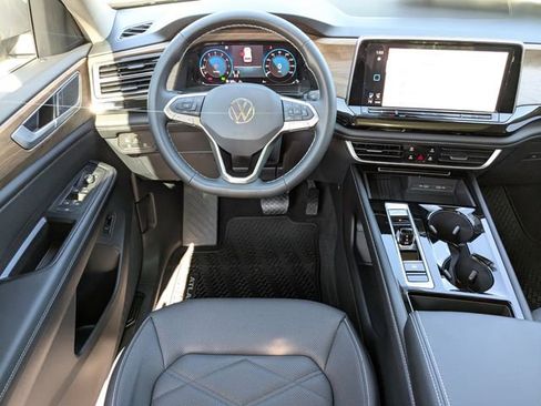 New 2026 Volkswagen Atlas SE image 18