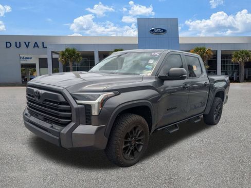 Used 2024 Toyota Tundra SR5 w/ SR5 Convenience Package AWD/4WD image 8