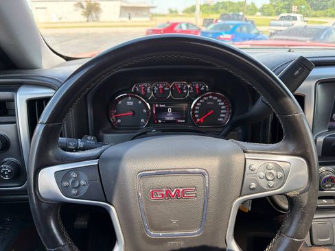 Used 2015 GMC Sierra 1500 SLT w/ SLT Crew Cab Value Package AWD/4WD image 14