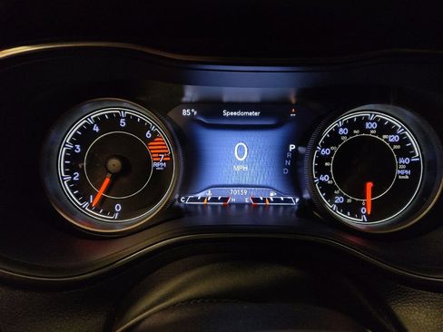 Used 2019 Jeep Cherokee Limited FWD image 23