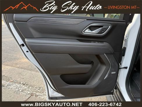 Used 2024 GMC Yukon SLT w/ Max Trailering Package image 16