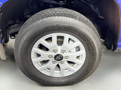 Used 2025 Toyota Tacoma SR5 image 13