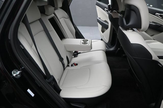 Used 2024 Kia Sportage EX FWD image 16