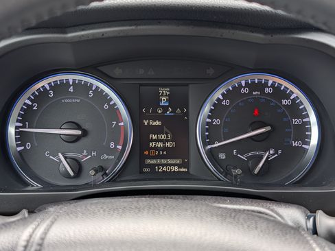 Used 2015 Toyota Highlander XLE AWD/4WD image 21