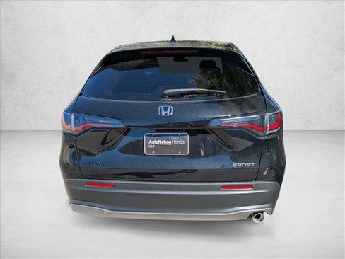 Certified 2026 Honda HR-V Sport image 6