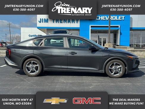 Used 2025 Kia K4 image 1