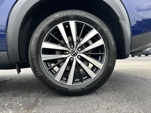 Used 2025 Nissan Pathfinder Platinum image 20