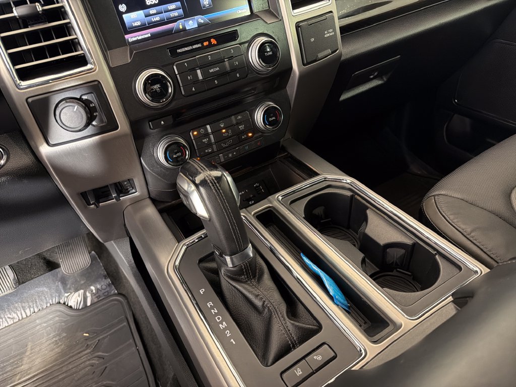 Used 2015 Ford F150 Platinum w/ Equipment Group 701A Luxury AWD/4WD image 16
