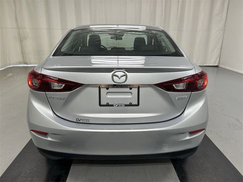 Used 2018 MAZDA MAZDA3 Touring image 20