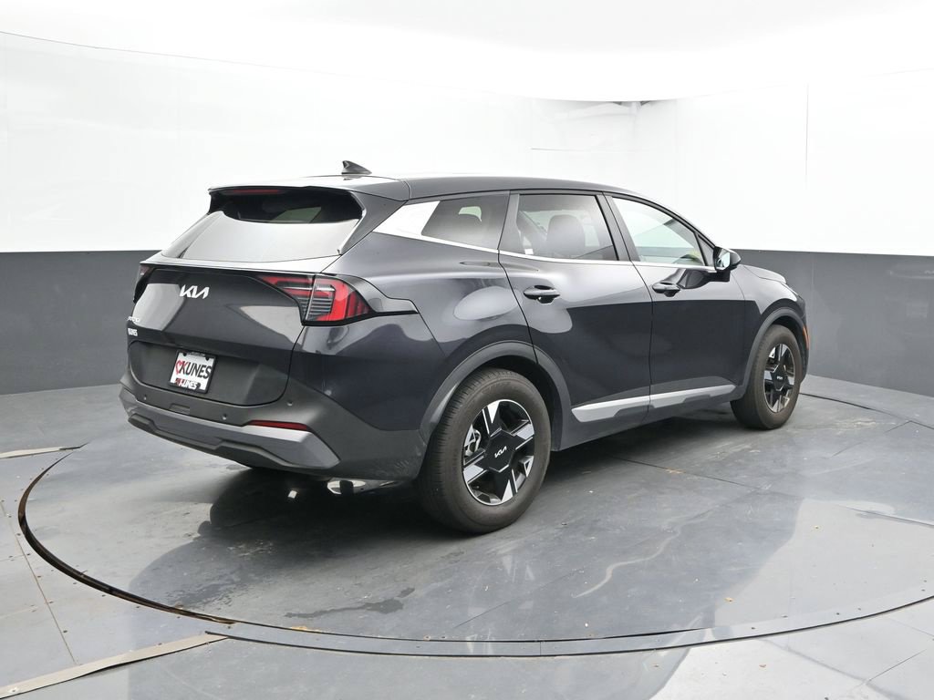 Used 2026 Kia Sportage LX FWD image 11