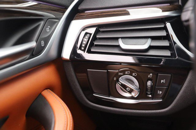Used 2023 BMW M5 AWD/4WD image 23