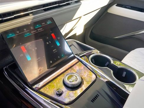 New 2026 Cadillac Escalade IQ Luxury 1 image 19