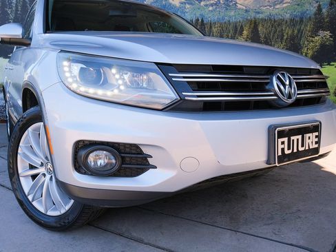 Used 2016 Volkswagen Tiguan SE FWD image 6