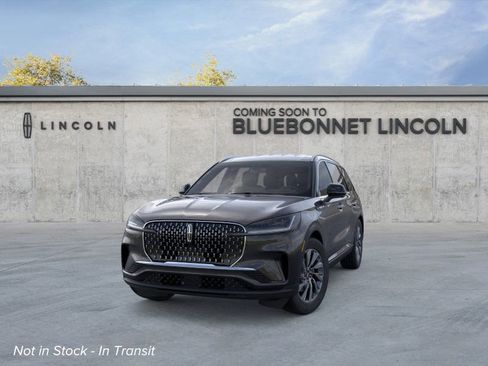 New 2026 Lincoln Aviator 2WD image 2