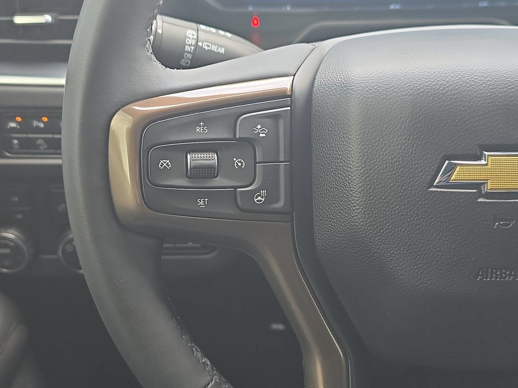 Used 2024 Chevrolet Tahoe High Country AWD/4WD image 21