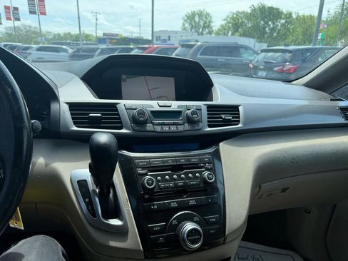 Used 2012 Honda Odyssey Touring image 17