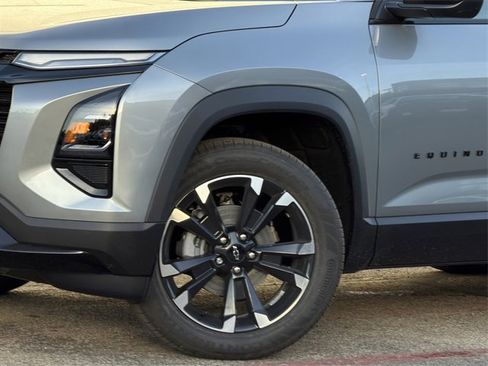 New 2026 Chevrolet Equinox RS image 8