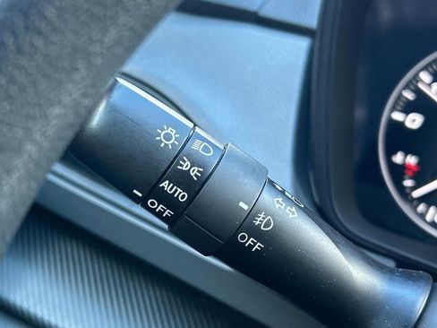 Used 2024 Subaru Crosstrek 2.0i Premium image 26