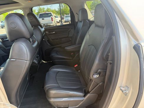 Used 2017 GMC Acadia Limited SLT AWD/4WD image 16