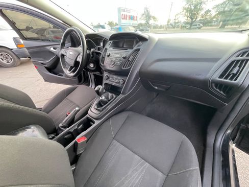 Used 2015 Ford Focus SE w/ SE Ecoboost Package image 15