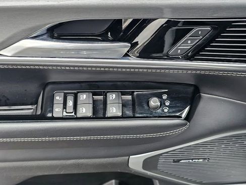 Used 2022 Jeep Wagoneer Series I image 22