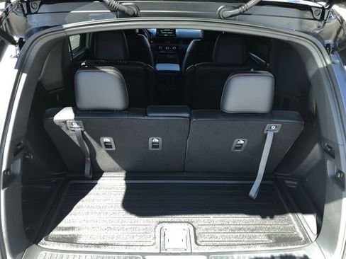 Certified 2025 Honda Pilot TrailSport image 27