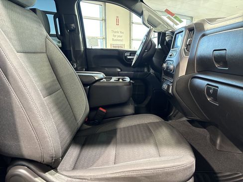 Used 2022 Chevrolet Silverado 1500 Custom image 24