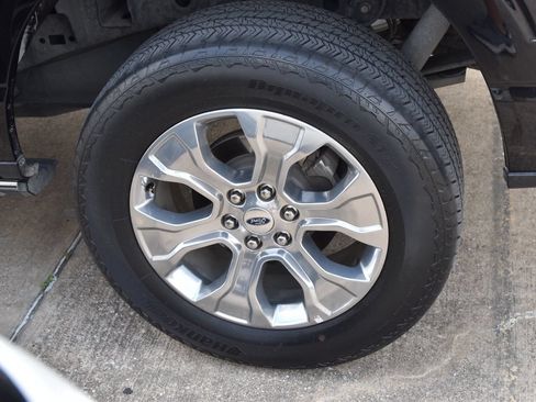 Used 2021 Ford F150 Lariat w/ Equipment Group 502A High AWD/4WD image 9