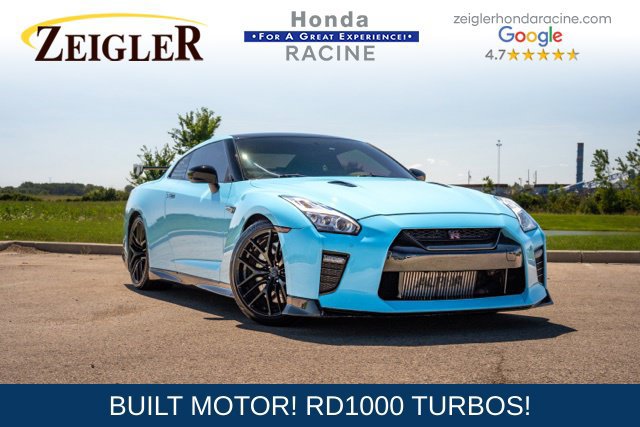 Used 2017 Nissan GT-R Premium AWD/4WD image 1