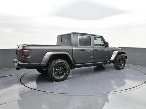 Used 2024 Jeep Gladiator Sport image 15
