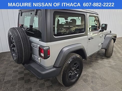 Used 2024 Jeep Wrangler Sport AWD/4WD image 10