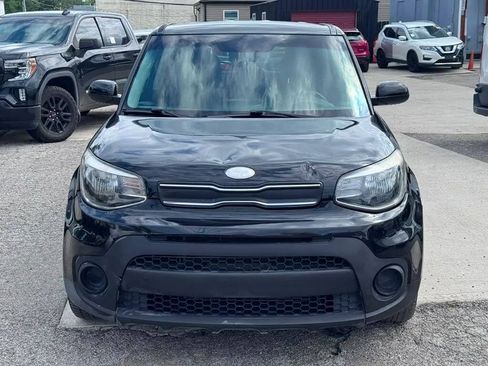 Used 2017 Kia Soul w/ Convenience Package FWD image 9