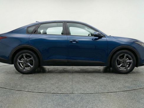 Used 2025 Kia K4 FWD image 11
