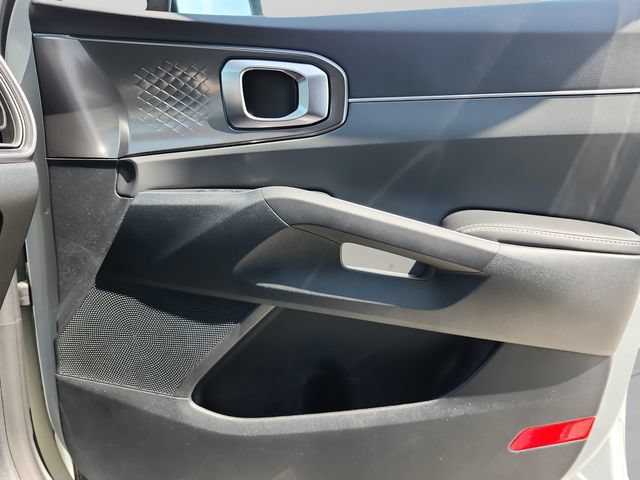New 2026 Kia Sorento LX FWD image 30
