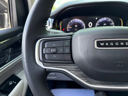 Used 2022 Jeep Wagoneer Series II w/ Premium Group I AWD/4WD image 30
