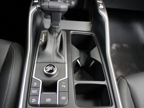 New 2026 Kia Sorento S image 32