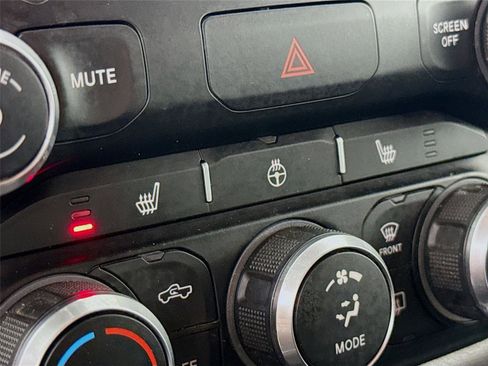 Used 2020 RAM 1500 Big Horn AWD/4WD image 20