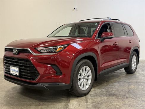 Used 2026 Toyota Grand Highlander AWD Hybrid image 3
