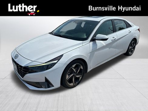 Used 2022 Hyundai Elantra SEL w/ Convenience + Premium Package FWD image 1
