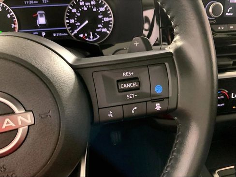 Used 2025 Nissan Pathfinder SV AWD/4WD image 19