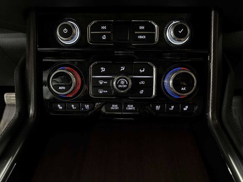 Used 2023 GMC Yukon XL Denali Ultimate w/ LPO, Floor Liner Package image 20