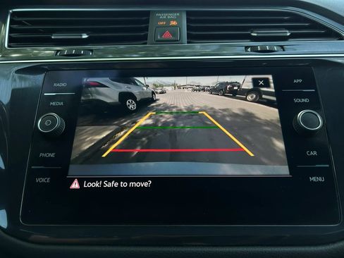Used 2021 Volkswagen Tiguan SE R-Line AWD/4WD image 19