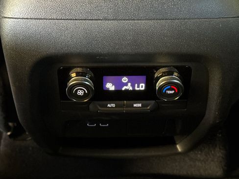 Used 2025 Buick Enclave Preferred FWD image 16